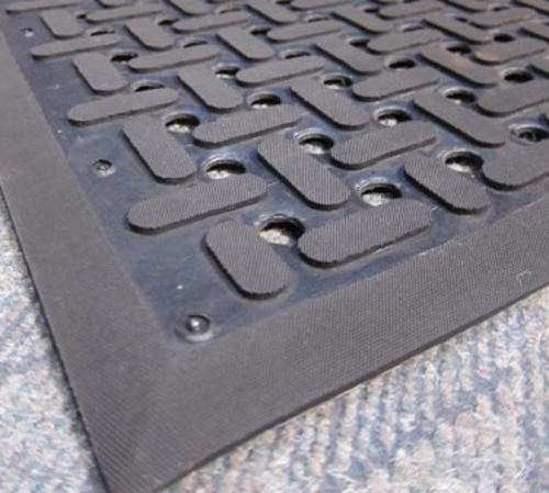 Cactus Mat 2540-C35 Black VIP Guardian Anti-Fatigue Rubber Mat, 3' x 5', 1/4'' thick